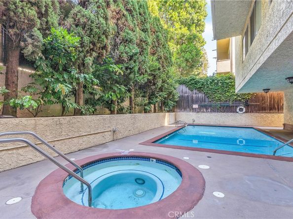 2318 Fox Hill 203, Los Angeles CA 90064