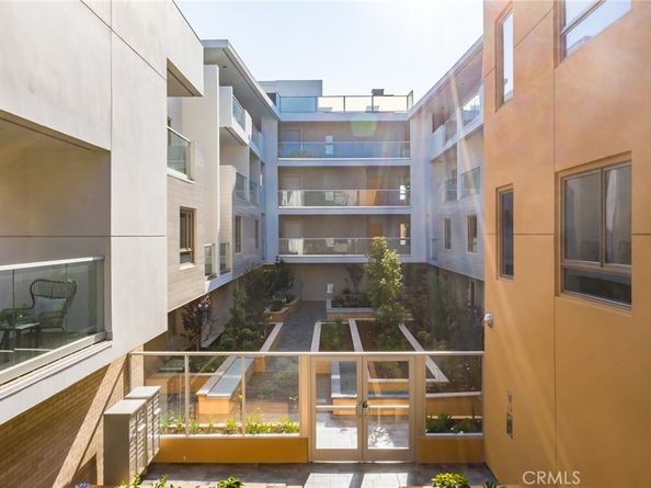 137 S Wilson Avenue 106, Pasadena CA 91106