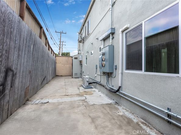 1241 W 95th Street, Los Angeles CA 90044