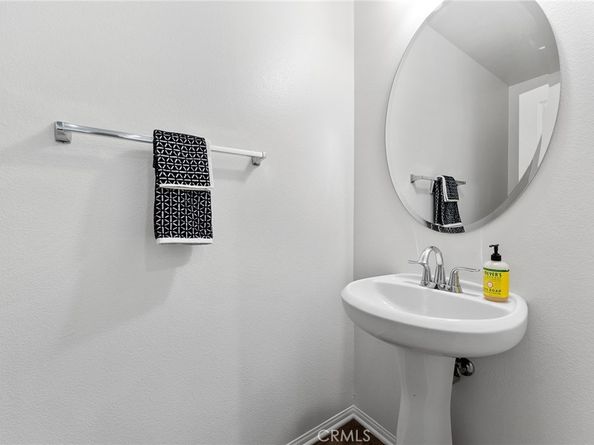 152 Dorsett Avenue, Upland CA 91786