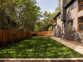 521 Fremont Drive, Pasadena CA 91103