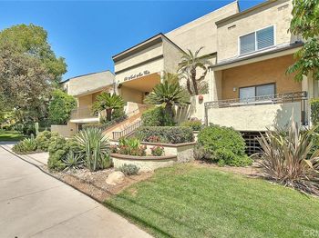 64 N Mar Vista Avenue