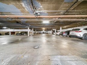 230 S Madison Ave 207, Pasadena CA 91101