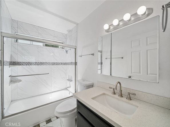 230 S Madison Ave 207, Pasadena CA 91101