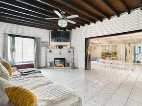 22111 Covello, Canoga Park CA 91303