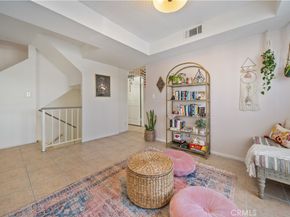 19950 Sherman Way Unit A A, Winnetka CA 91306