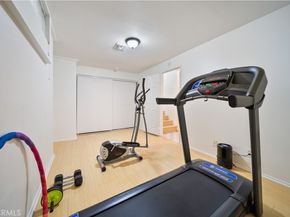 19950 Sherman Way Unit A A, Winnetka CA 91306