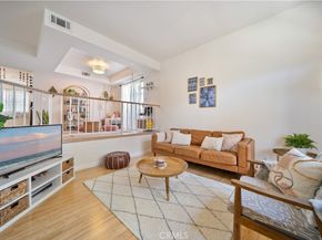 19950 Sherman Way Unit A A, Winnetka CA 91306