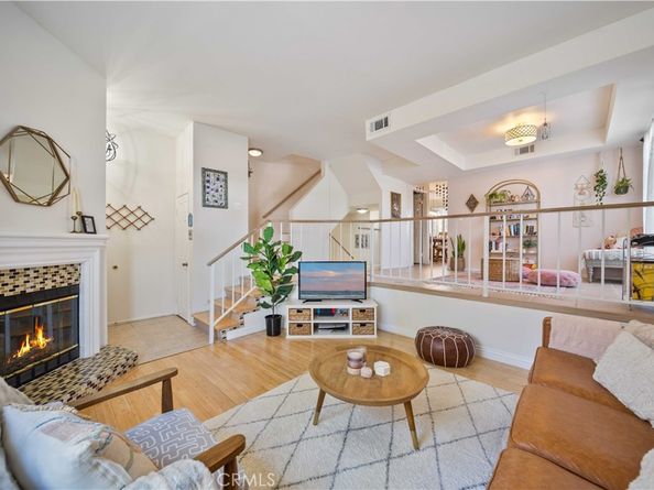 19950 Sherman Way Unit A A, Winnetka CA 91306