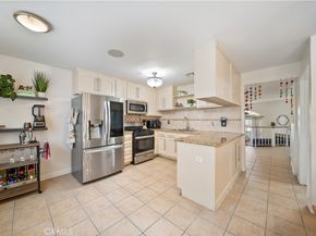 19950 Sherman Way Unit A A, Winnetka CA 91306