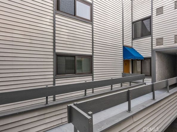 3988 Beethoven Street 9, Los Angeles CA 90066