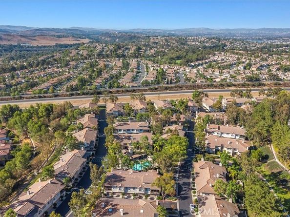 109 Tierra Montanosa, Rancho Santa Margarita CA 92688