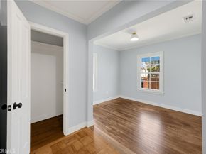 8620 S 4th Avenue, Inglewood CA 90305