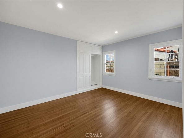 8620 S 4th Avenue, Inglewood CA 90305
