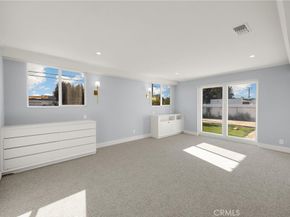 8620 S 4th Avenue, Inglewood CA 90305