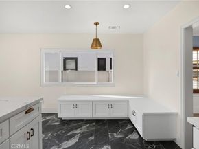 8620 S 4th Avenue, Inglewood CA 90305