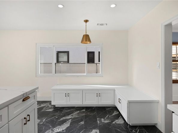 8620 S 4th Avenue, Inglewood CA 90305