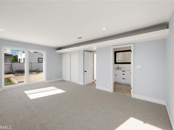 8620 S 4th Avenue, Inglewood CA 90305