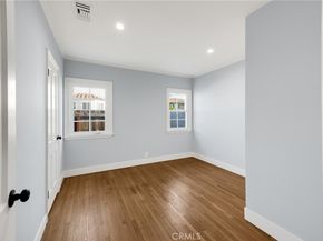 8620 S 4th Avenue, Inglewood CA 90305