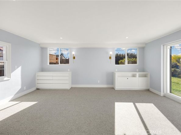 8620 S 4th Avenue, Inglewood CA 90305