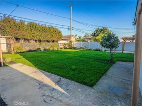 8620 S 4th Avenue, Inglewood CA 90305