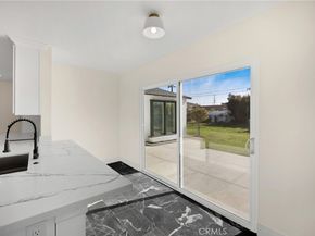 8620 S 4th Avenue, Inglewood CA 90305