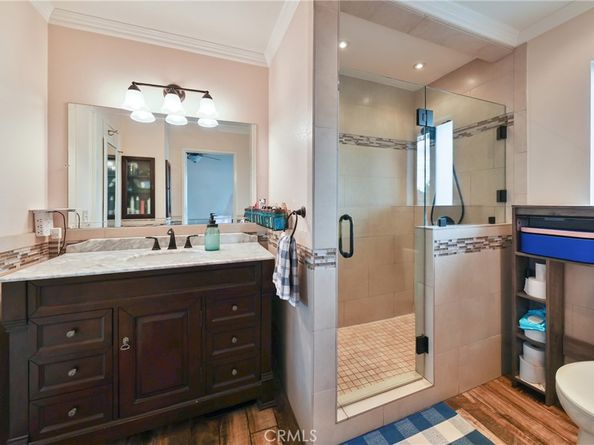 193 193 S Hollenbeck, Covina CA 91723