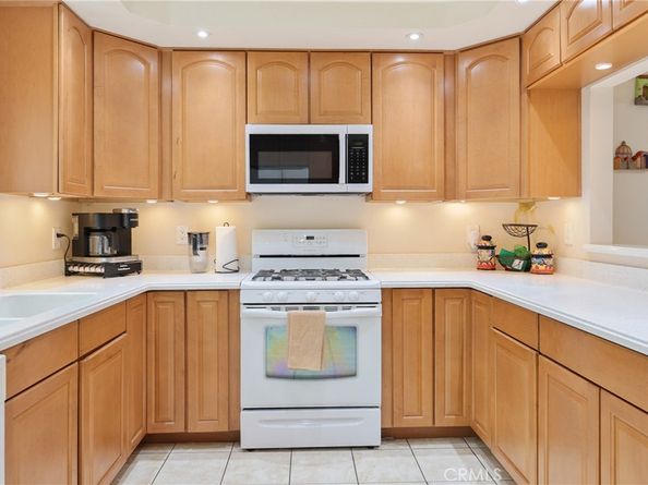 193 193 S Hollenbeck, Covina CA 91723