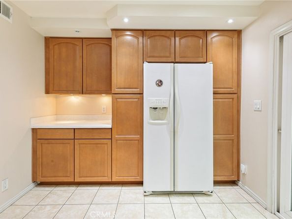 193 193 S Hollenbeck, Covina CA 91723