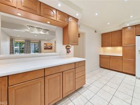 193 193 S Hollenbeck, Covina CA 91723