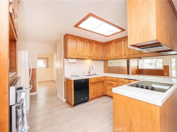 1736 Sumner, Claremont CA 91711