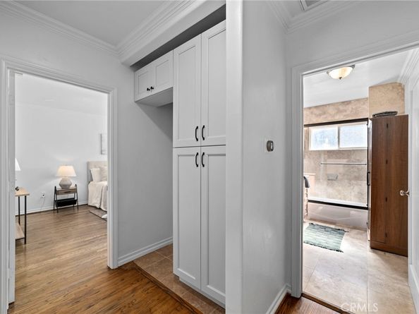 1697 N Allen, Pasadena CA 91104