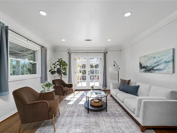 1697 N Allen, Pasadena CA 91104