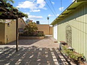 1697 N Allen, Pasadena CA 91104