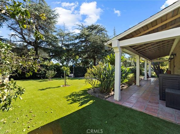 1697 N Allen, Pasadena CA 91104