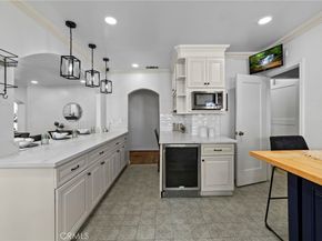 1697 N Allen, Pasadena CA 91104