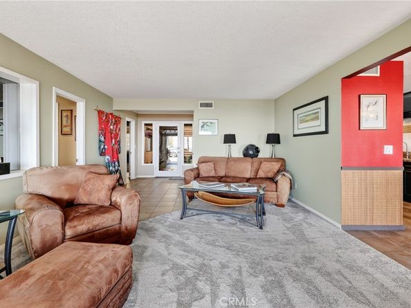 892 W Highpoint, Claremont CA 91711