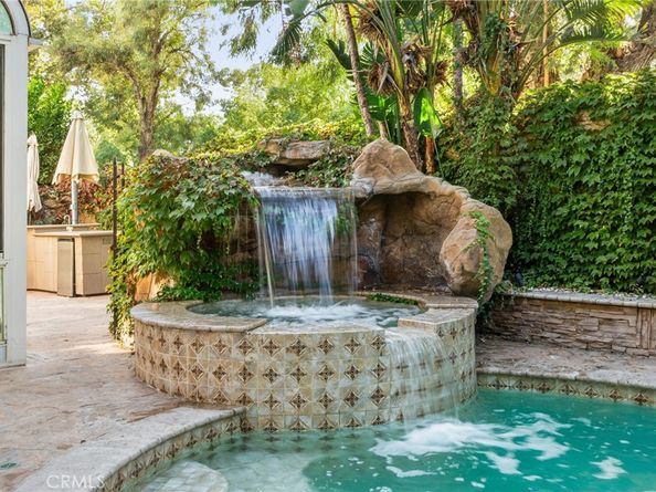 5630 Hunt Club, Fontana CA 92336