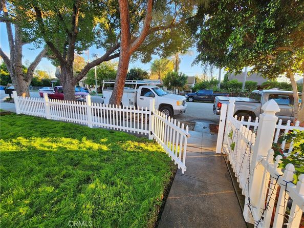 567 W Center, Pomona CA 91768