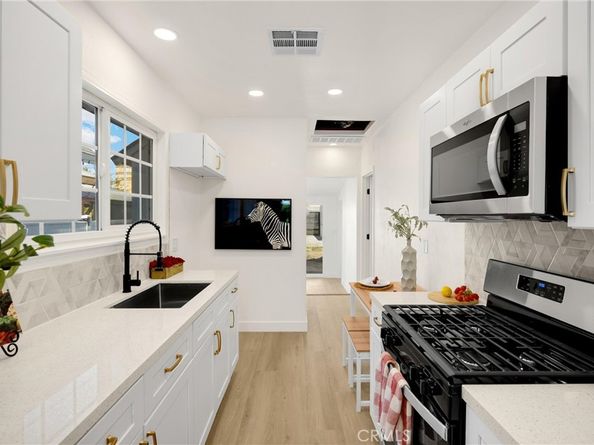 567 W Center, Pomona CA 91768