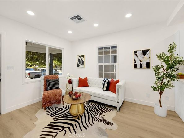 567 W Center, Pomona CA 91768