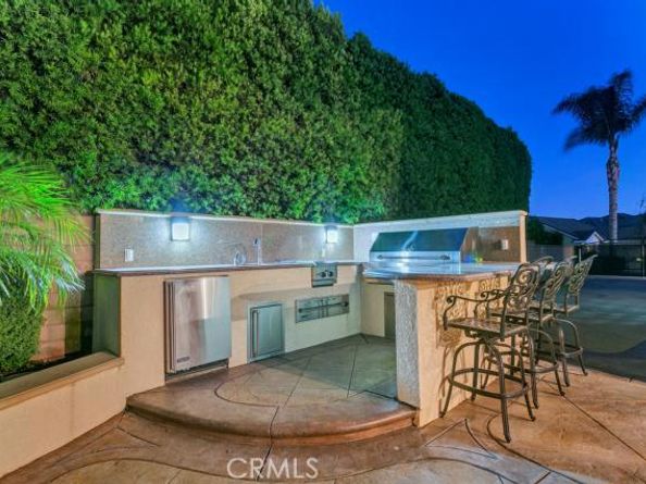 1527 Via Arroyo, La Verne CA 91750