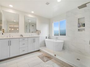 15740 Parry Peak Drive, Fontana CA 92336