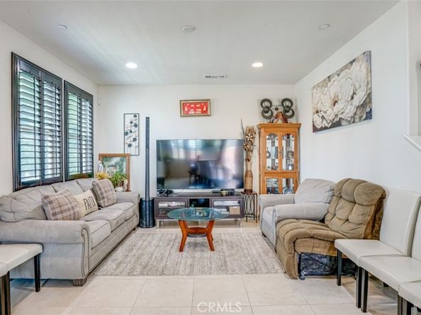 4248 W 5th Street, Santa Ana CA 92703