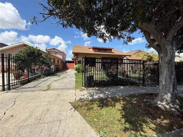 3115 W 60th Street, Los Angeles CA 90043