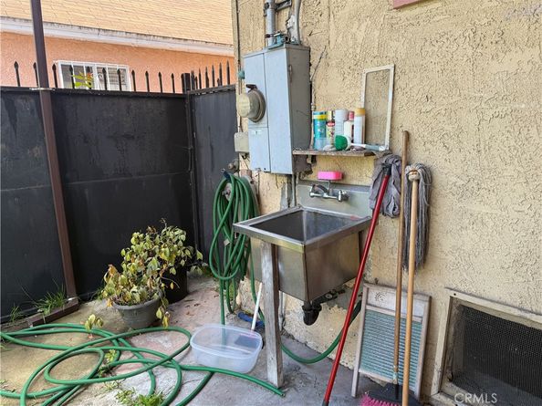 3115 W 60th Street, Los Angeles CA 90043
