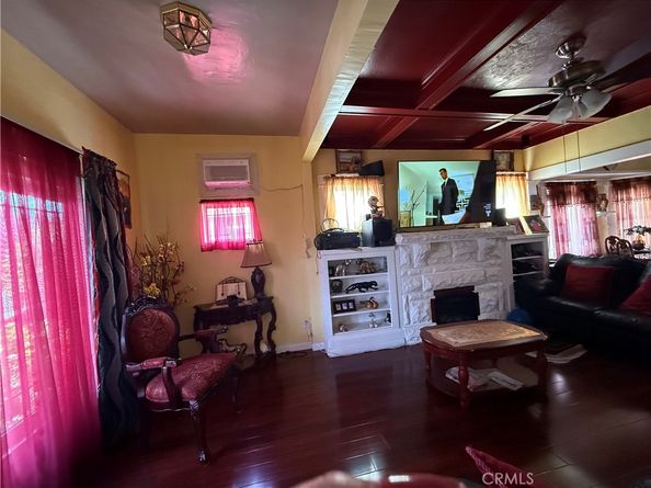 3115 W 60th Street, Los Angeles CA 90043