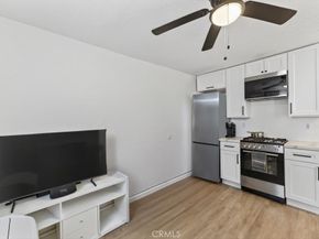 204 S Thorson, Compton CA 90221