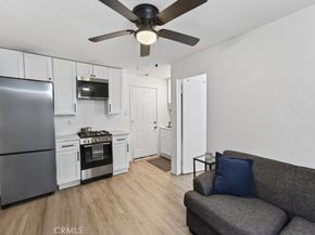 204 S Thorson, Compton CA 90221