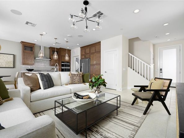 101 Moonflower Road, Rancho Mission Viejo CA 92694